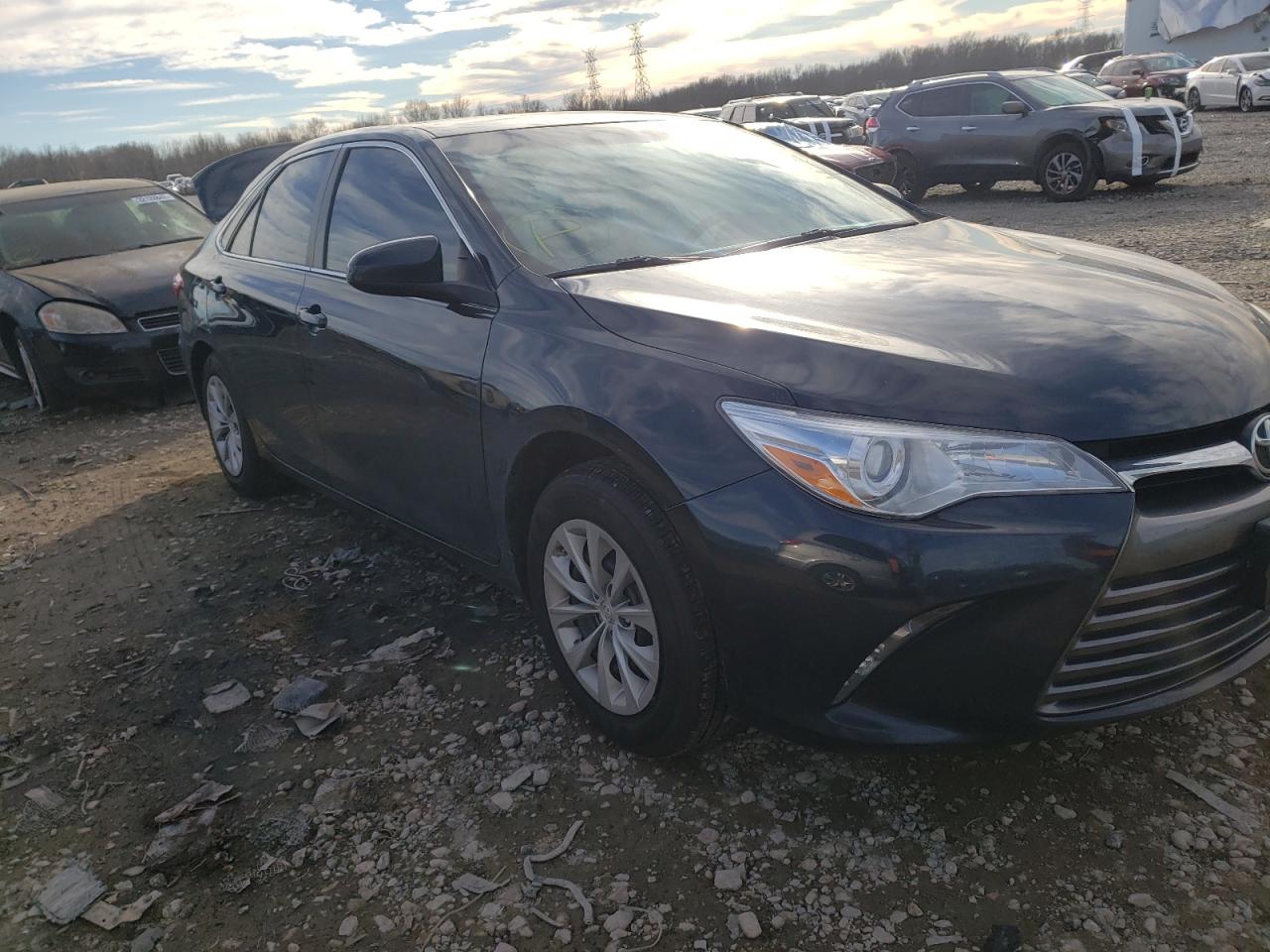 2017 Toyota Camry Le VIN: 4T1BF1FKXHU407233 Lot: 64656902