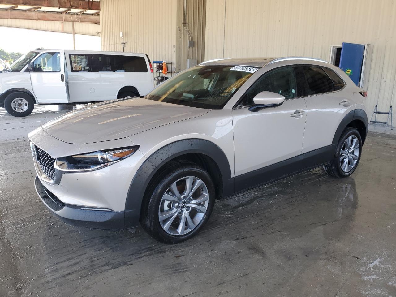 2024 Mazda Cx-30 Premium VIN: 3MVDMBDM1RM651175 Lot: 68504524