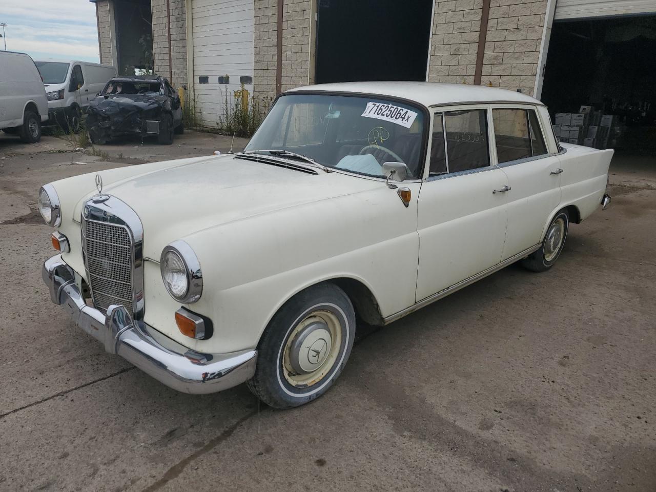 1963 Mercedes-Benz 190D VIN: 190DC041139D Lot: 71625064