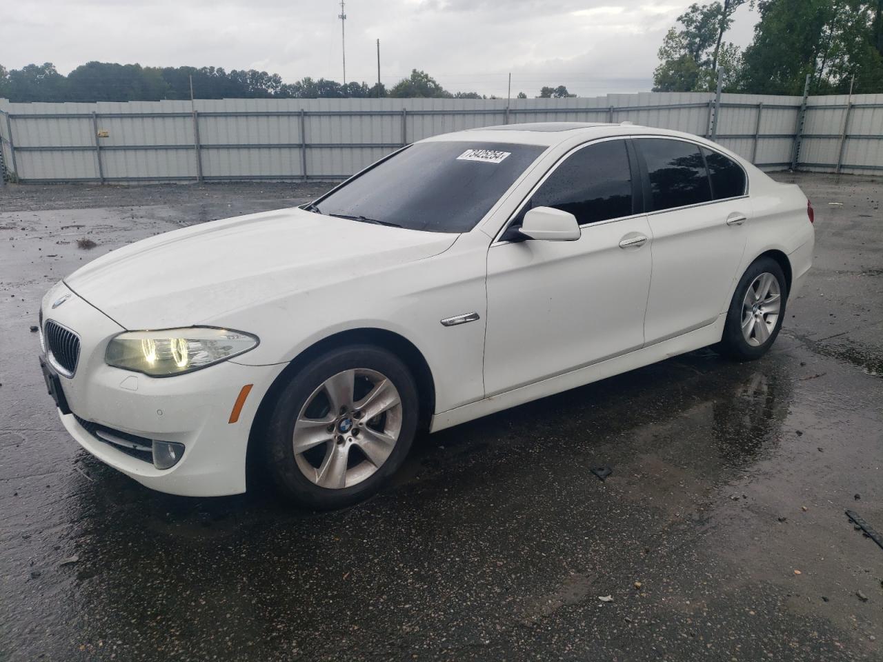 2013 BMW 528 Xi VIN: WBAXH5C53DD111620 Lot: 73425254