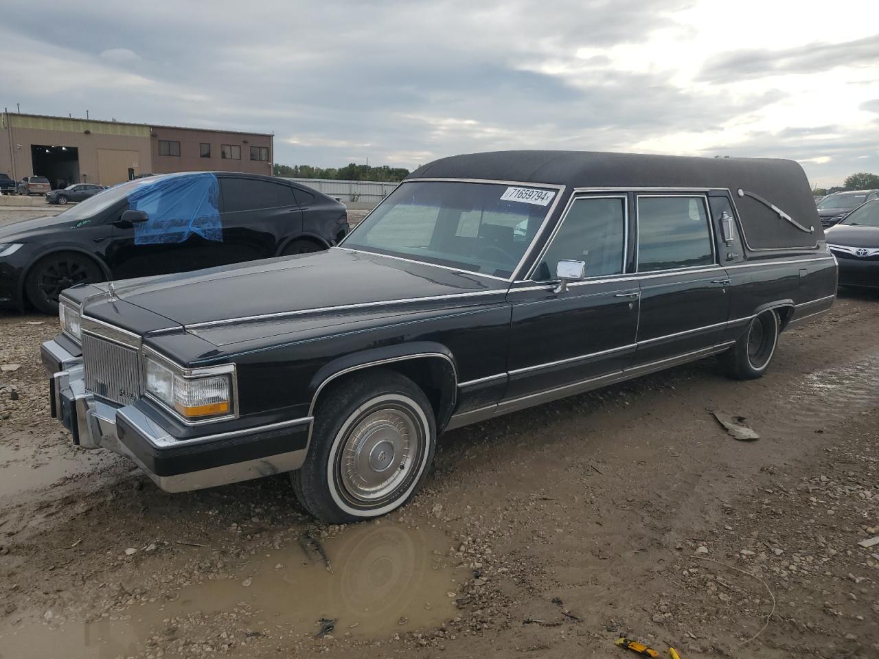 1992 Cadillac Brougham VIN: 1G6DW54E9NR713312 Lot: 71659794