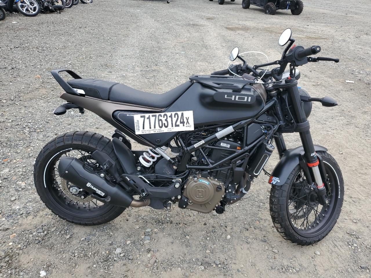 2023 Husqvarna Vitpilen 401/Svartpilen 401 VIN: MD2JUJ40XPC224307 Lot: 71763124