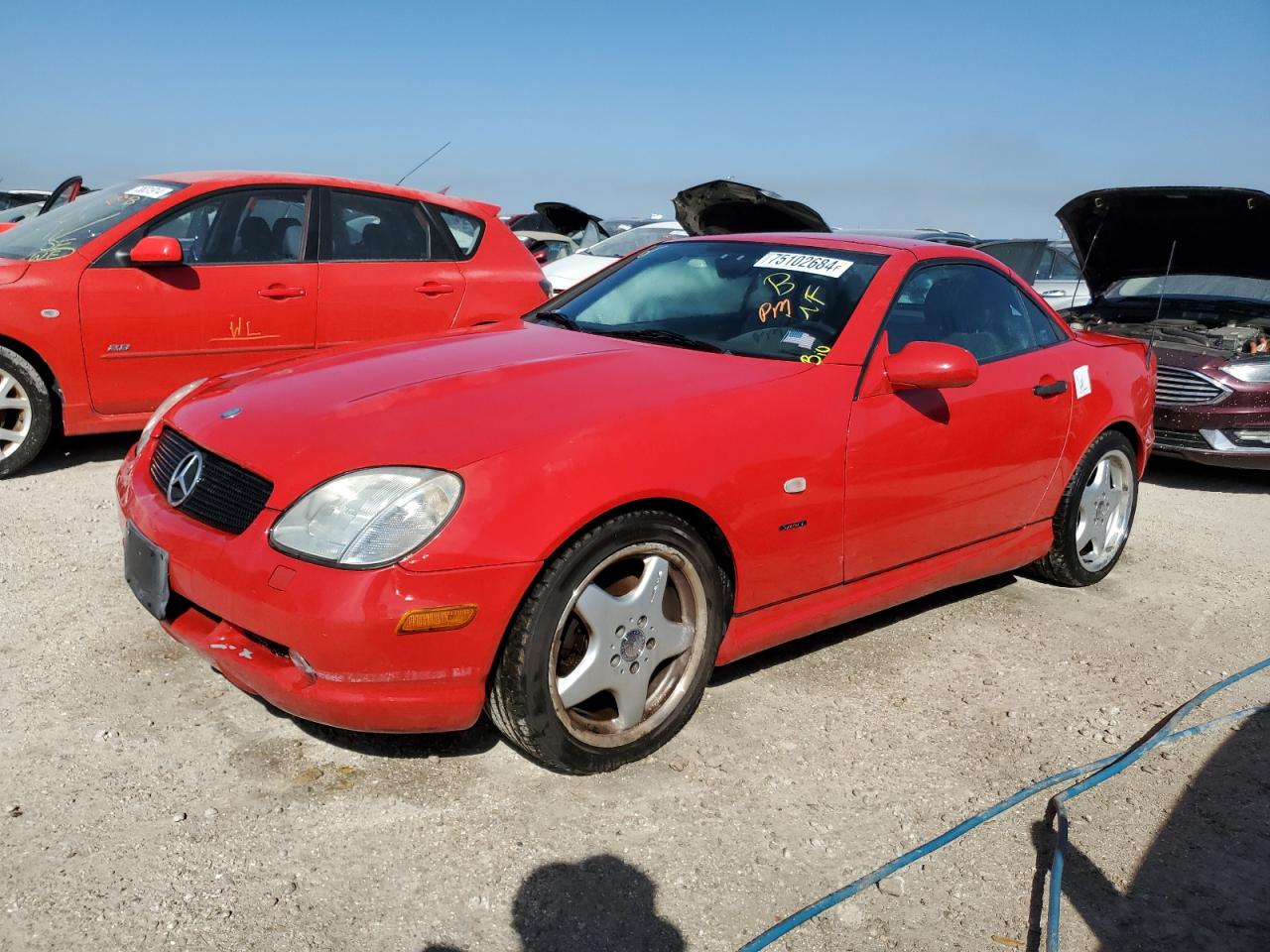 2000 Mercedes-Benz Slk 230 Kompressor VIN: WDBKK47F2YF158853 Lot: 75102684