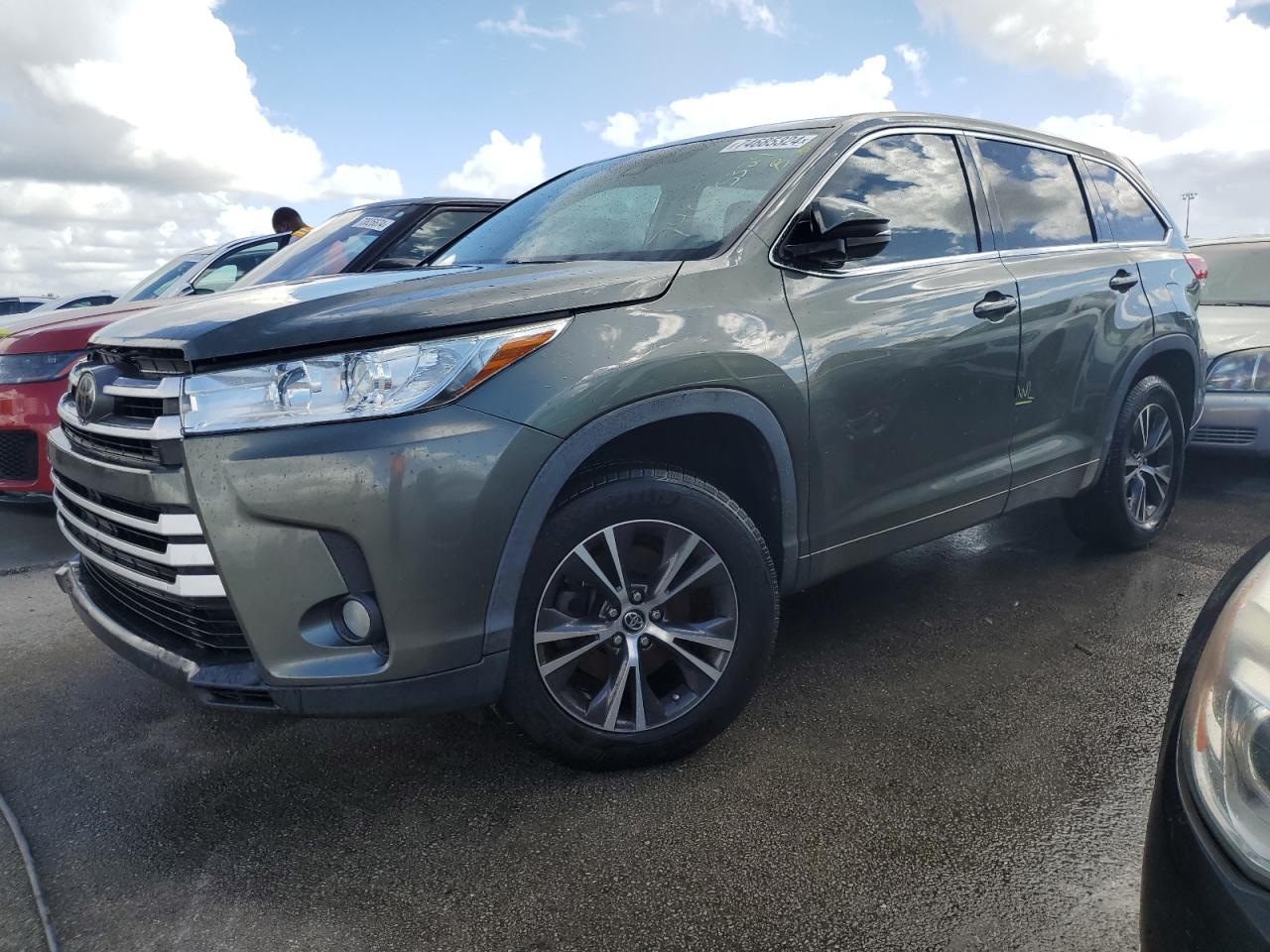 2018 Toyota Highlander Le VIN: 5TDZZRFH1JS252482 Lot: 79934374