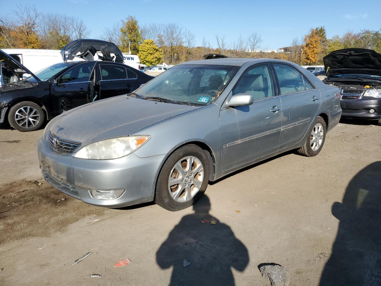 2005 Toyota Camry Le VIN: 4T1BF30K75U595354 Lot: 76207584