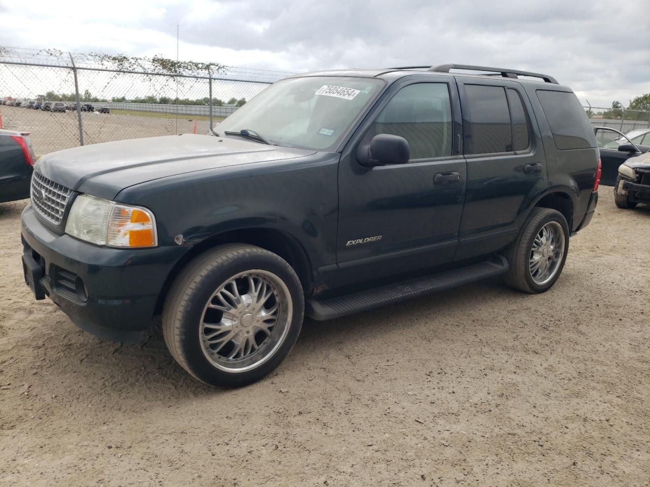 2004 Ford Explorer Xlt VIN: 1FMDU73WX4ZA98739 Lot: 75054654