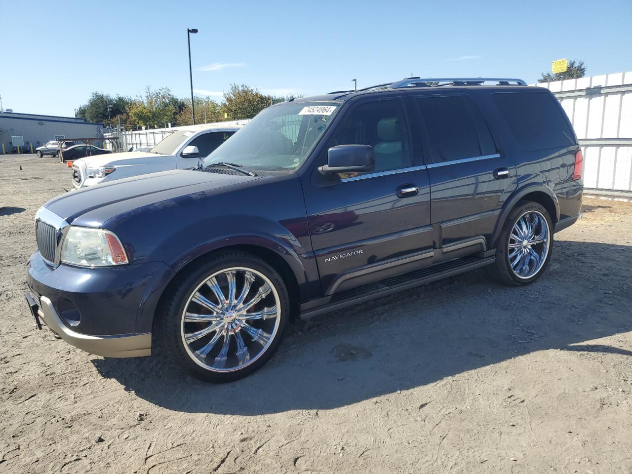 2004 Lincoln Navigator VIN: 5LMFU27R34LJ00573 Lot: 74524964