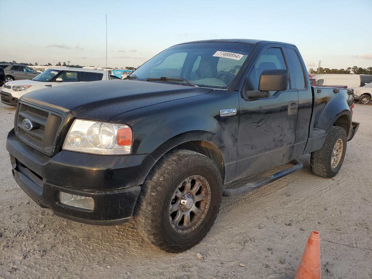 2005 Ford F150 VIN: 1FTRF02W85KC57703 Lot: 77488854