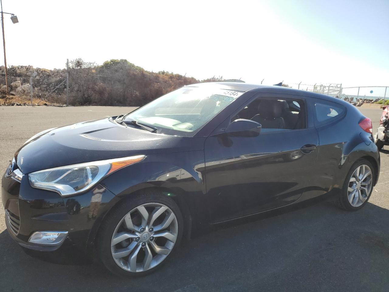 2013 Hyundai Veloster VIN: KMHTC6AD6DU158071 Lot: 74145184