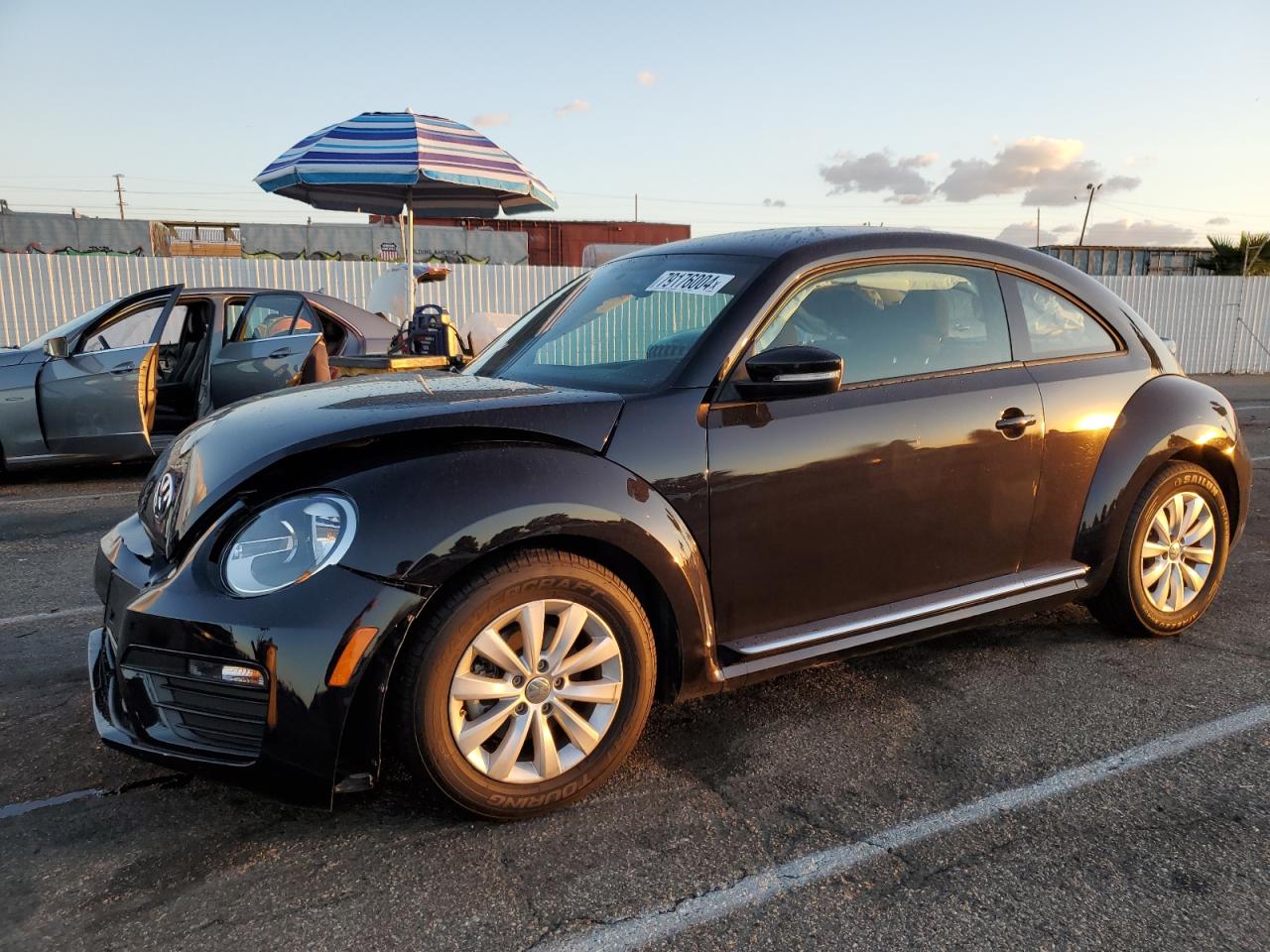 2019 Volkswagen Beetle S VIN: 3VWFD7AT3KM710863 Lot: 79176004