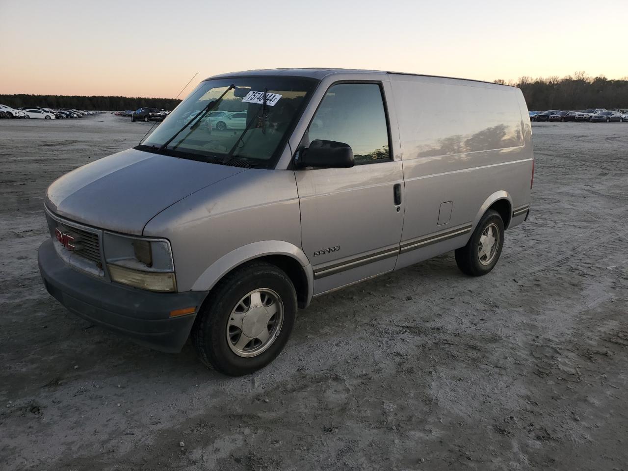 2000 GMC Safari Xt VIN: 1GTDM19W8YB529442 Lot: 75748444