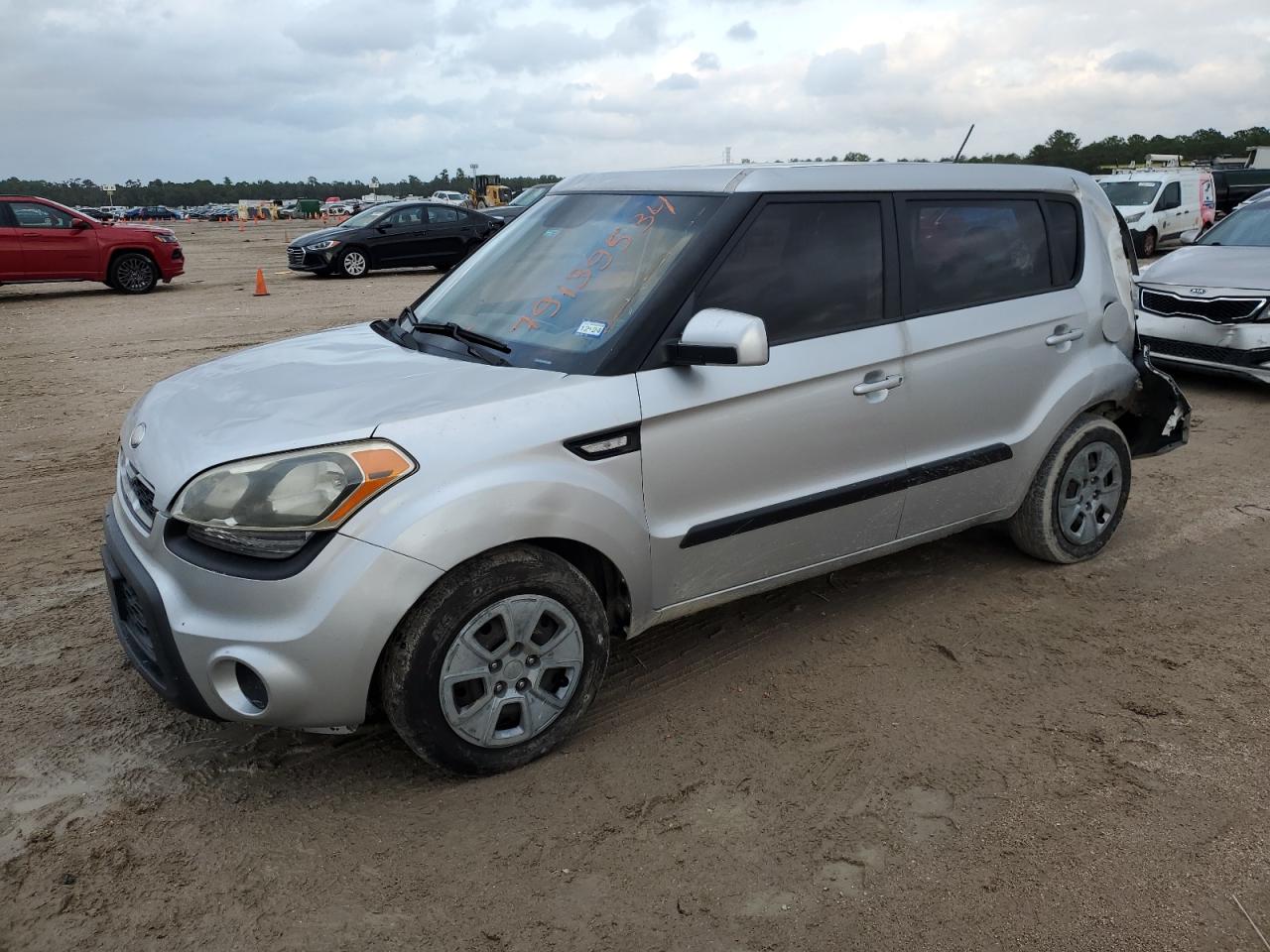 2013 Kia Soul VIN: KNDJT2A51D7760727 Lot: 79139534