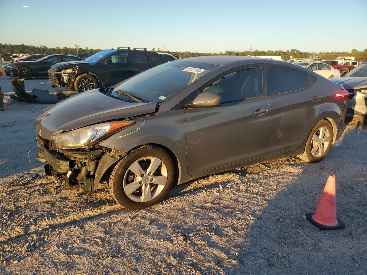 2013 Hyundai Elantra Gls VIN: 5NPDH4AE1DH370054 Lot: 80527394