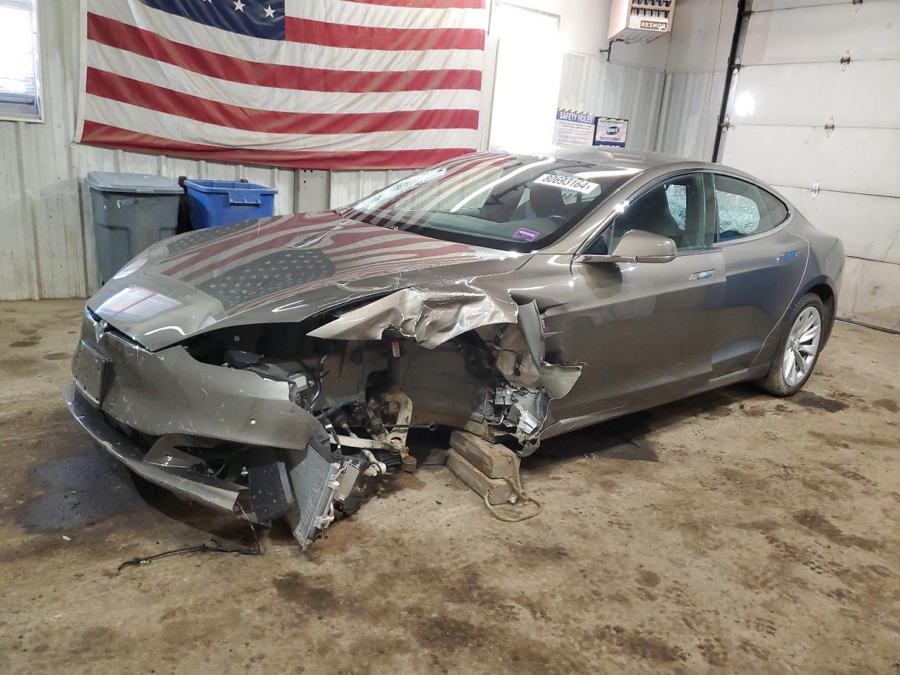 2016 Tesla Model S VIN: 5YJSA1E24GF169763 Lot: 80693164