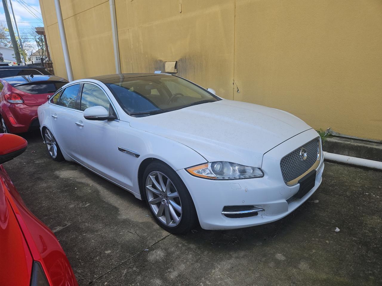 2013 Jaguar Xj VIN: SAJWJ1CD7D8V49599 Lot: 82354574