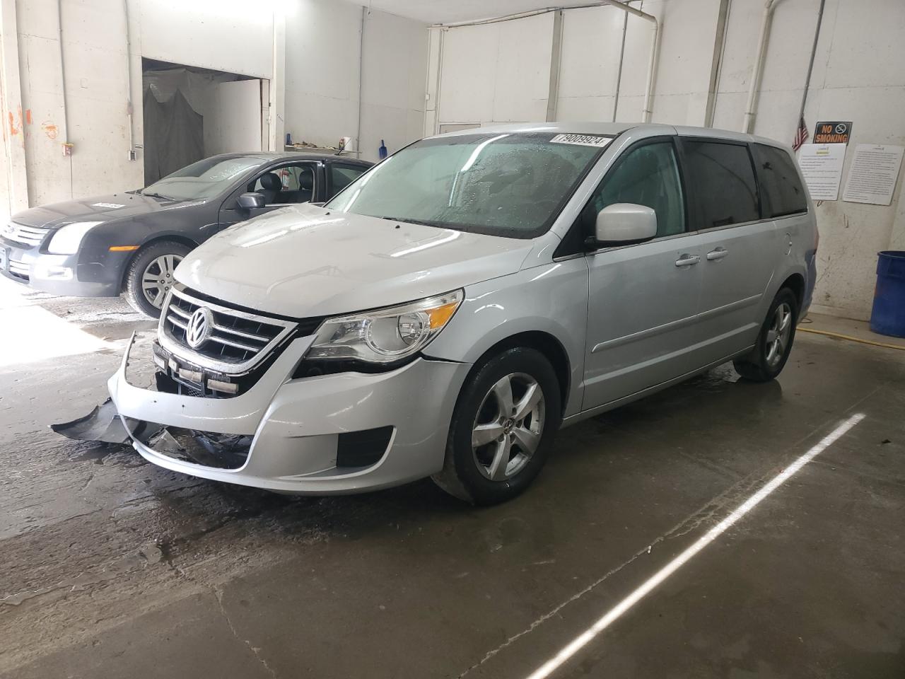 2009 Volkswagen Routan Sel VIN: 2V8HW54X79R510990 Lot: 79009924