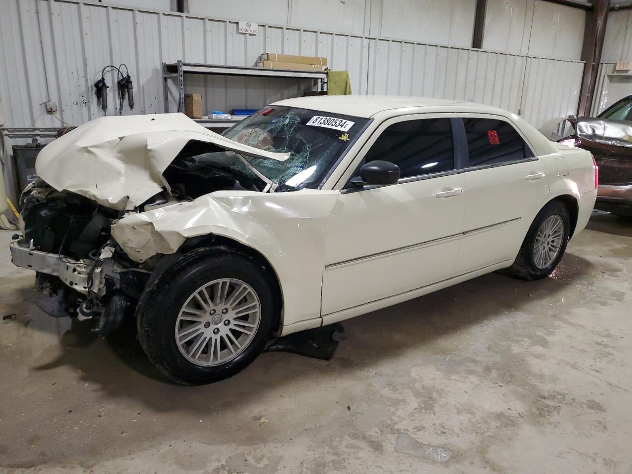 2009 Chrysler 300 Lx VIN: 2C3KA43D99H612335 Lot: 81380534