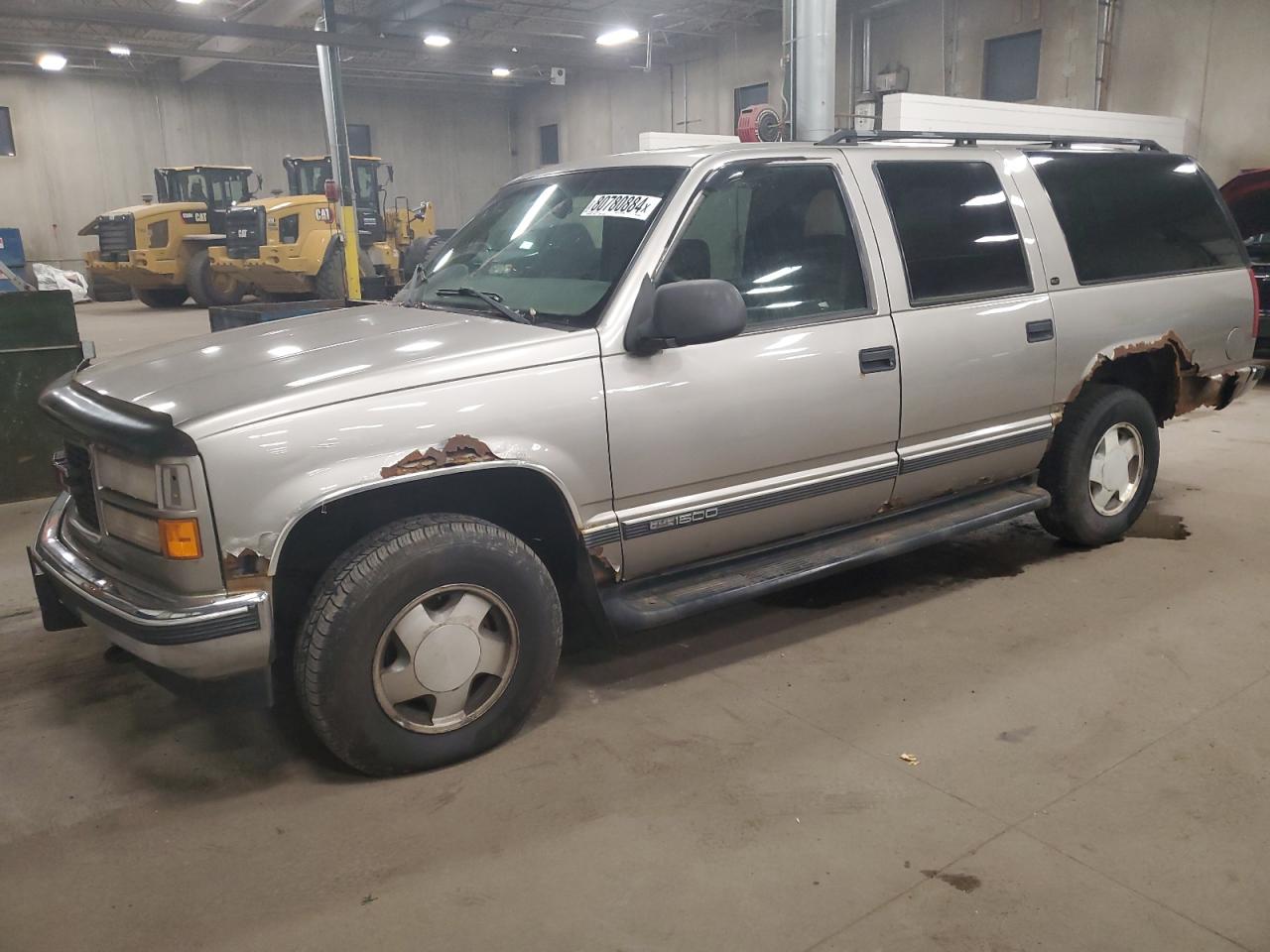 1999 GMC Suburban K1500 VIN: 3GKFK16R4XG540882 Lot: 80780884