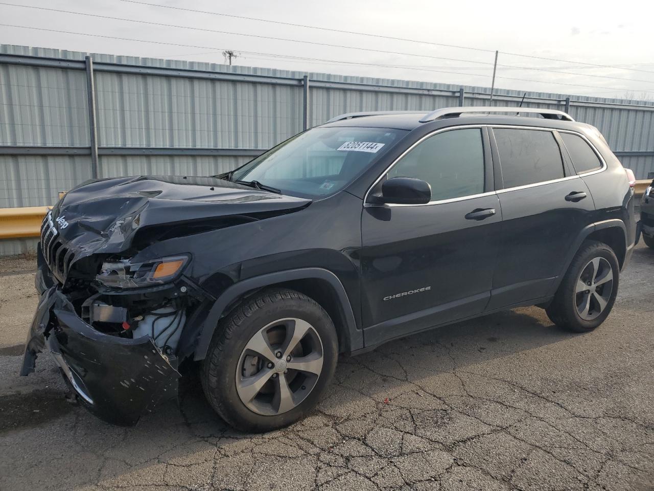 2019 Jeep Cherokee Limited VIN: 1C4PJMDX8KD236630 Lot: 82051144