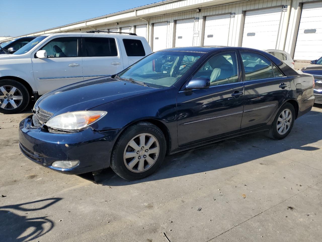 2004 Toyota Camry Le VIN: 4T1BF30K44U068547 Lot: 81228784