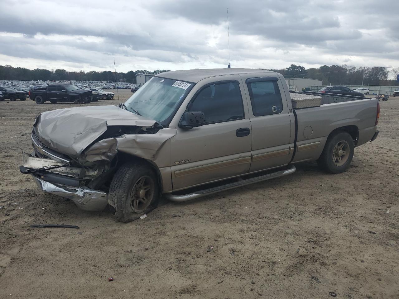 2002 Chevrolet Silverado C1500 VIN: 2GCEC19T921165231 Lot: 80653194