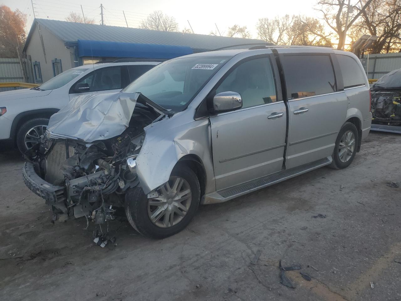 2009 Chrysler Town & Country Limited VIN: 2A8HR64X09R639431 Lot: 82399994