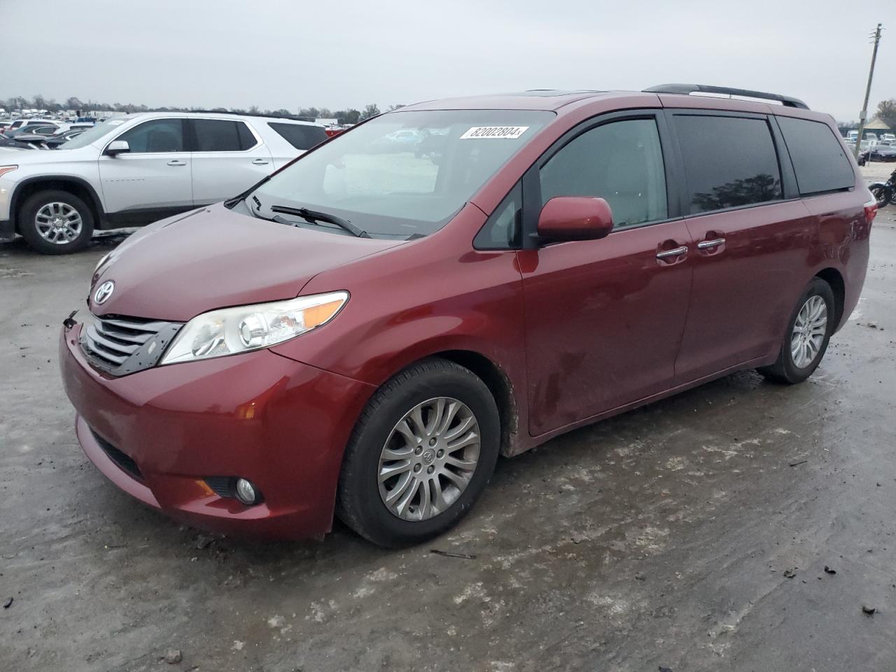 2015 Toyota Sienna Xle VIN: 5TDYK3DCXFS670017 Lot: 82002804