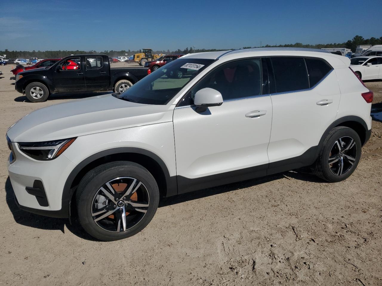 2025 Volvo Xc40 Core VIN: YV4L12UJ3S2450867 Lot: 82123154