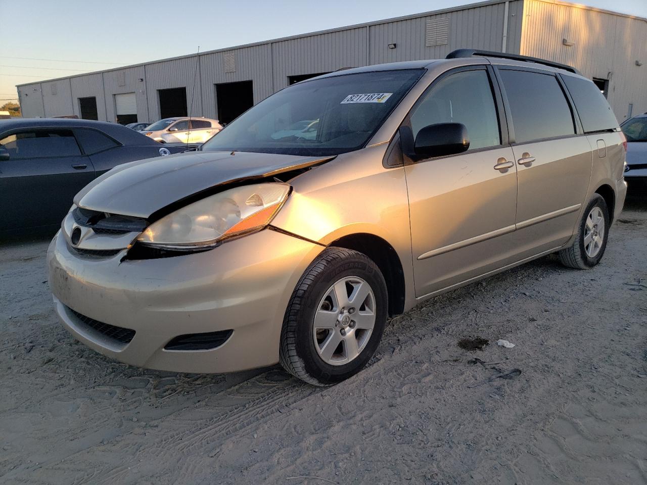 2010 Toyota Sienna Ce VIN: 5TDKK4CC4AS300655 Lot: 82171874