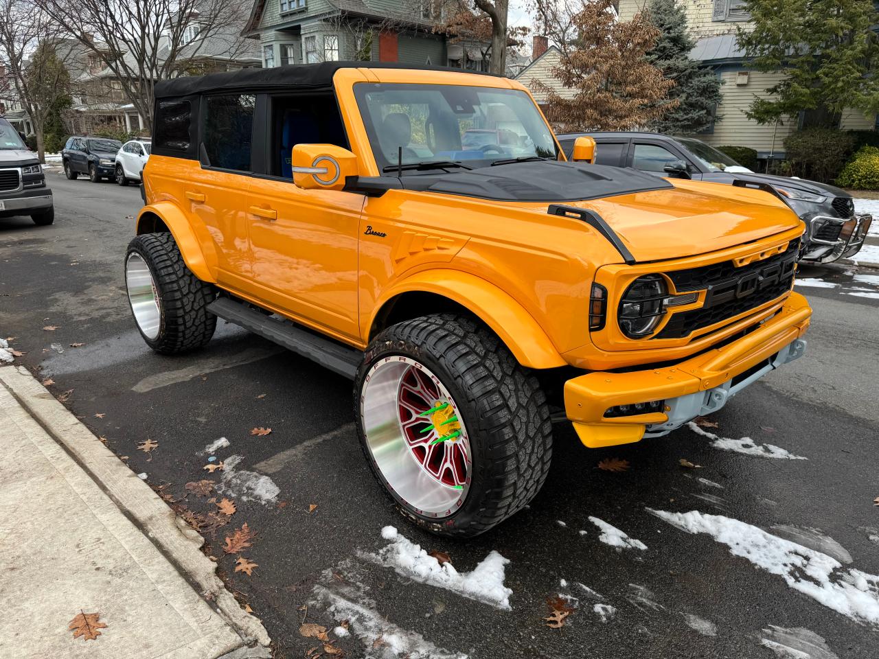 2022 Ford Bronco Base VIN: 1FMDE5DH4NLA79044 Lot: 87172704