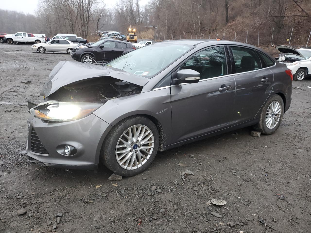 2014 Ford Focus Titanium VIN: 1FADP3J27EL446186 Lot: 84482984