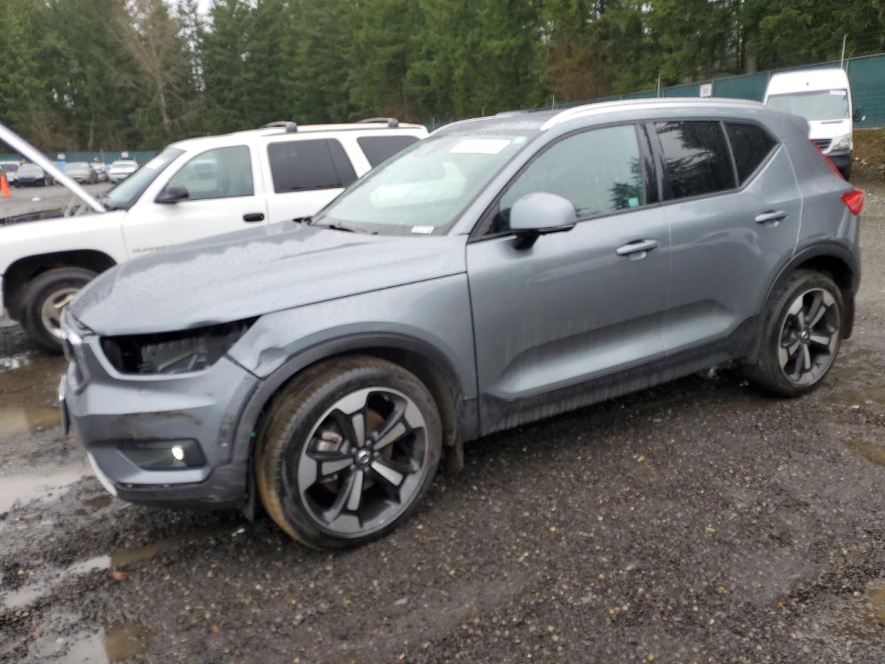 2019 Volvo Xc40 T5 Momentum VIN: YV4162UK8K2123317 Lot: 85334114