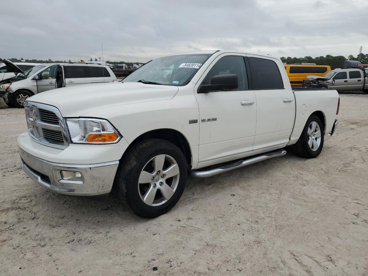 2009 Dodge Ram 1500 VIN: 1D3HB13T29S725276 Lot: 84820114