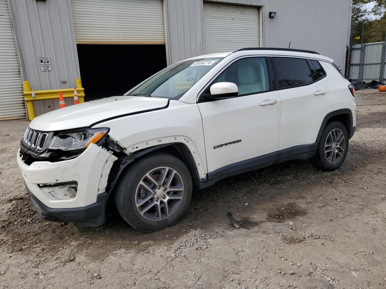 2019 Jeep Compass Latitude VIN: 3C4NJCBB7KT743165 Lot: 83056274