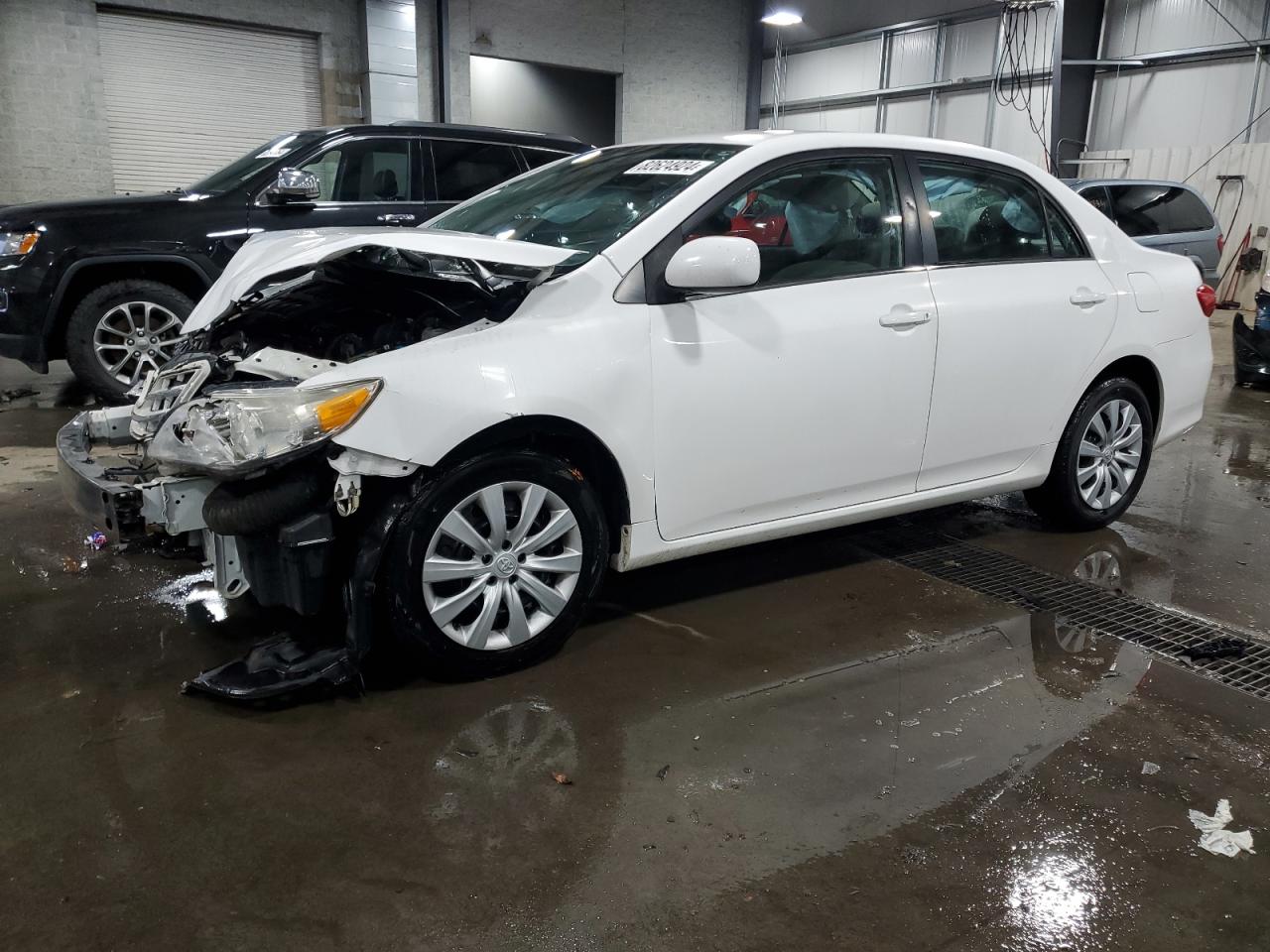 2013 Toyota Corolla Base VIN: 2T1BU4EE1DC955460 Lot: 82624924