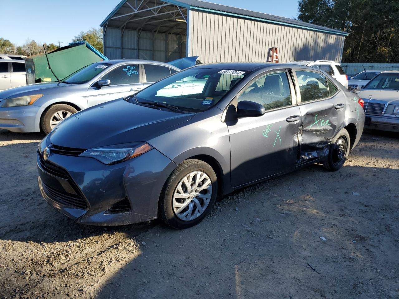 2018 Toyota Corolla L VIN: 5YFBURHE5JP836251 Lot: 86171084