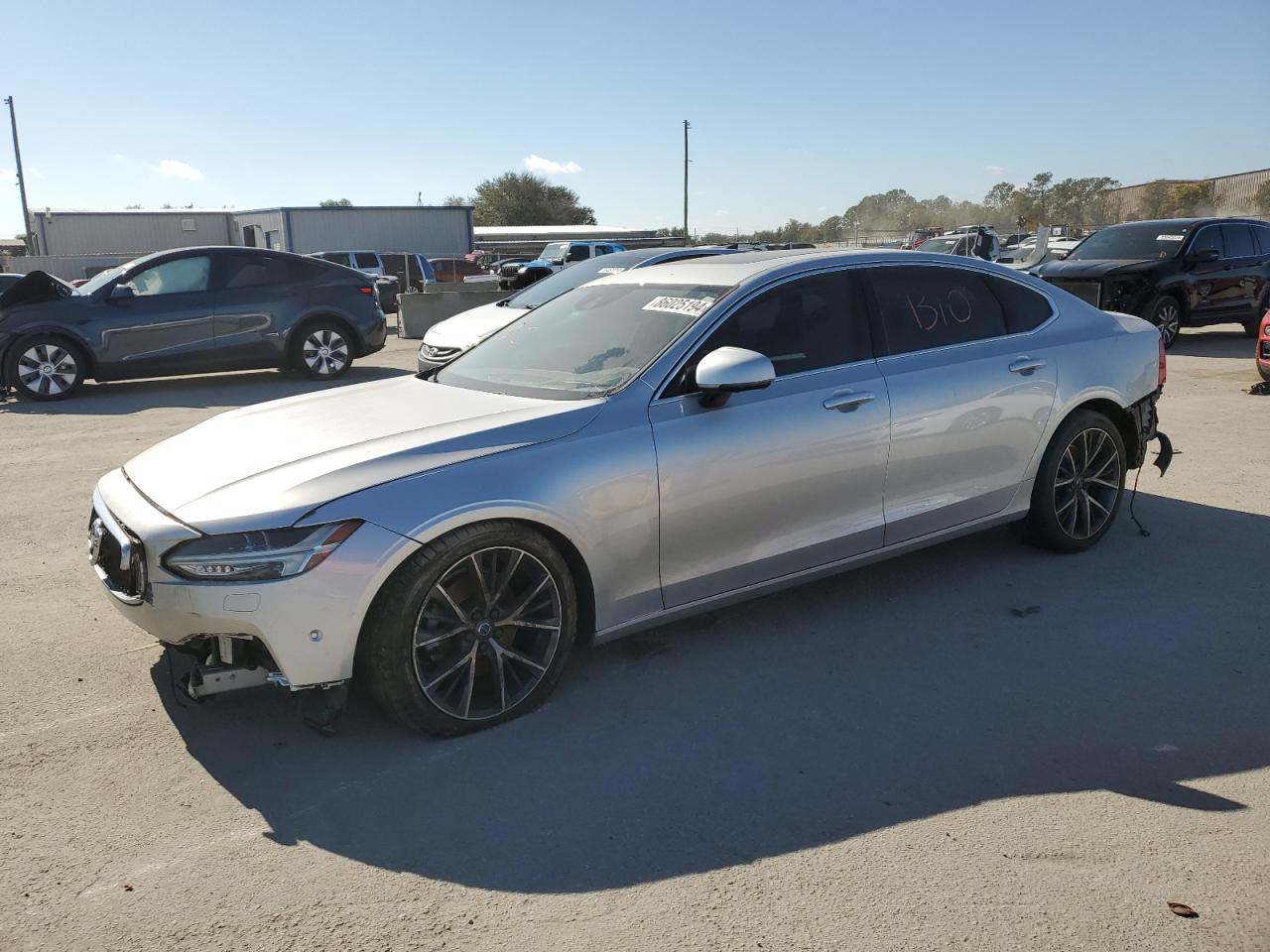 2018 Volvo S90 T5 Momentum VIN: LVY982AK2JP039105 Lot: 86025194