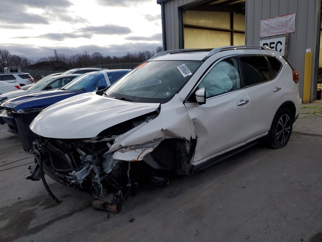 2019 Nissan Rogue S VIN: JN8AT2MV1KW381424 Lot: 86806634