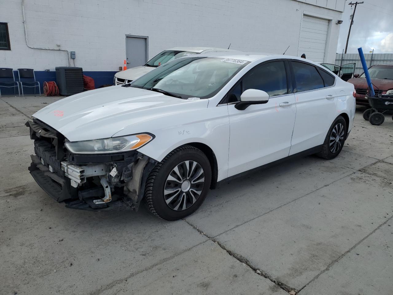 2013 Ford Fusion S VIN: 3FA6P0G73DR311796 Lot: 86776364