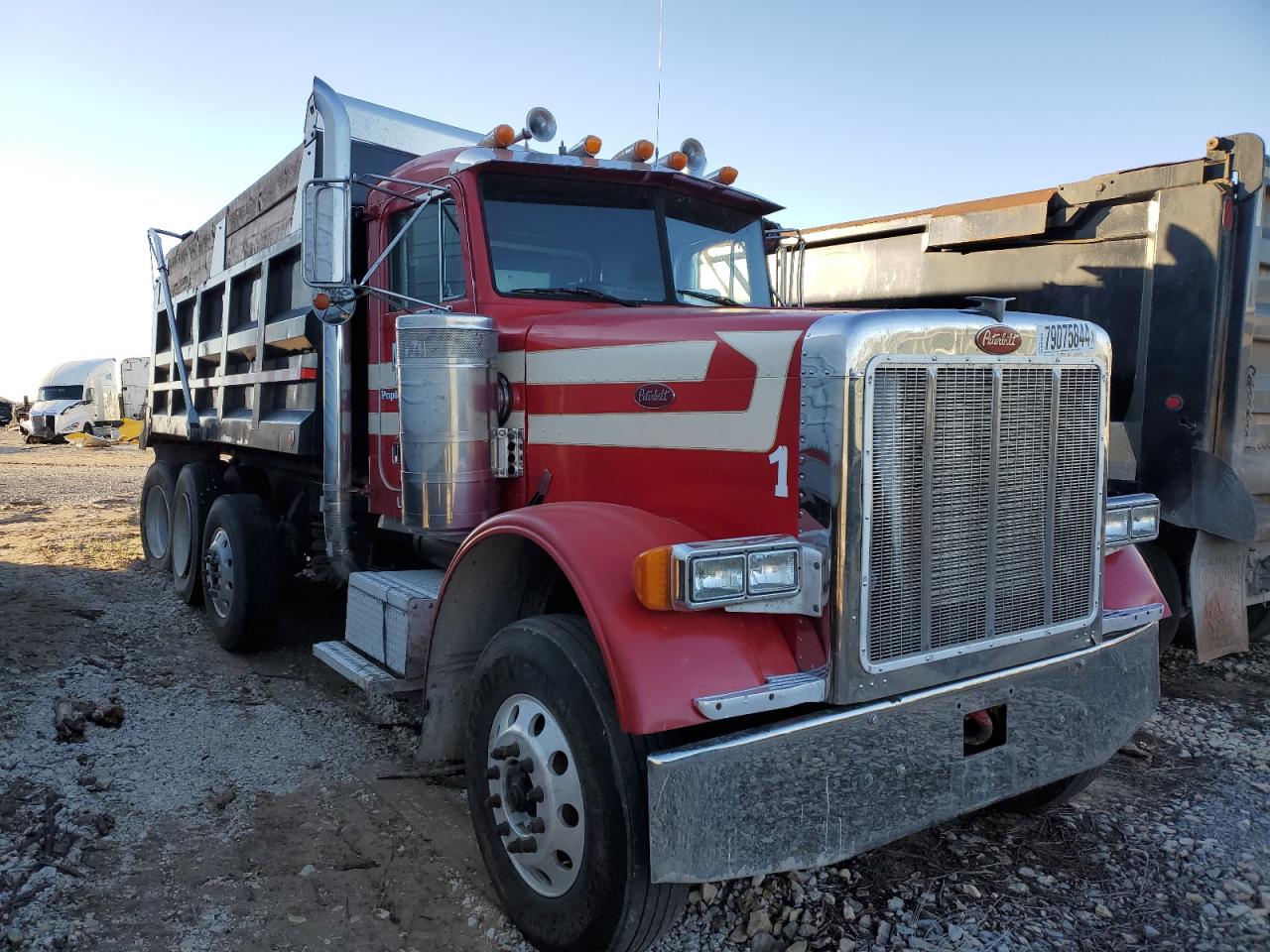 1992 Peterbilt 379 VIN: 1XP5DB9X9ND320809 Lot: 79075844