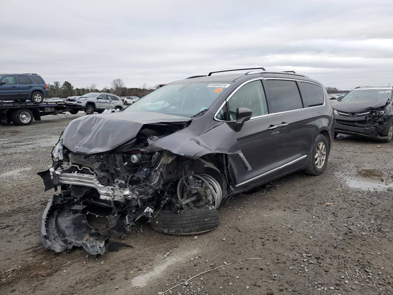 2020 Chrysler Pacifica Touring L VIN: 2C4RC1BG4LR223523 Lot: 85804234