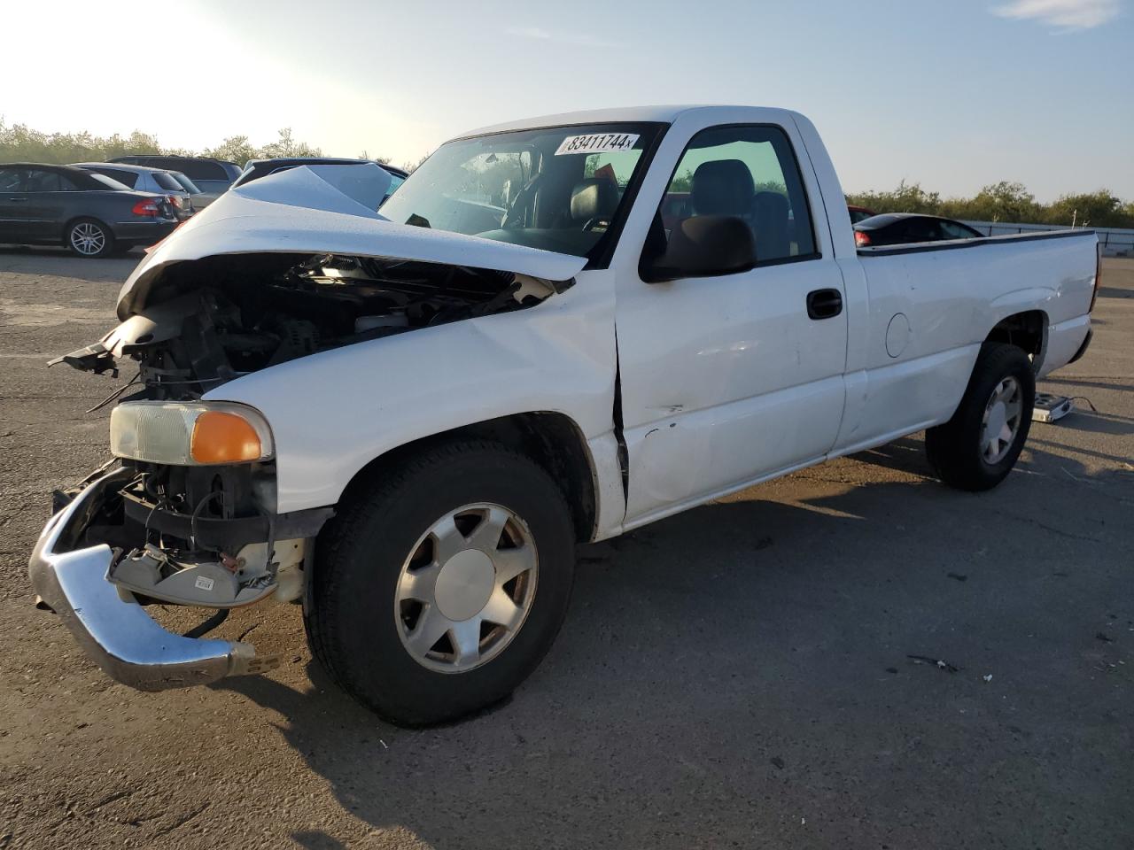 2005 GMC New Sierra C1500 VIN: 1GTEC14V75Z900258 Lot: 83411744