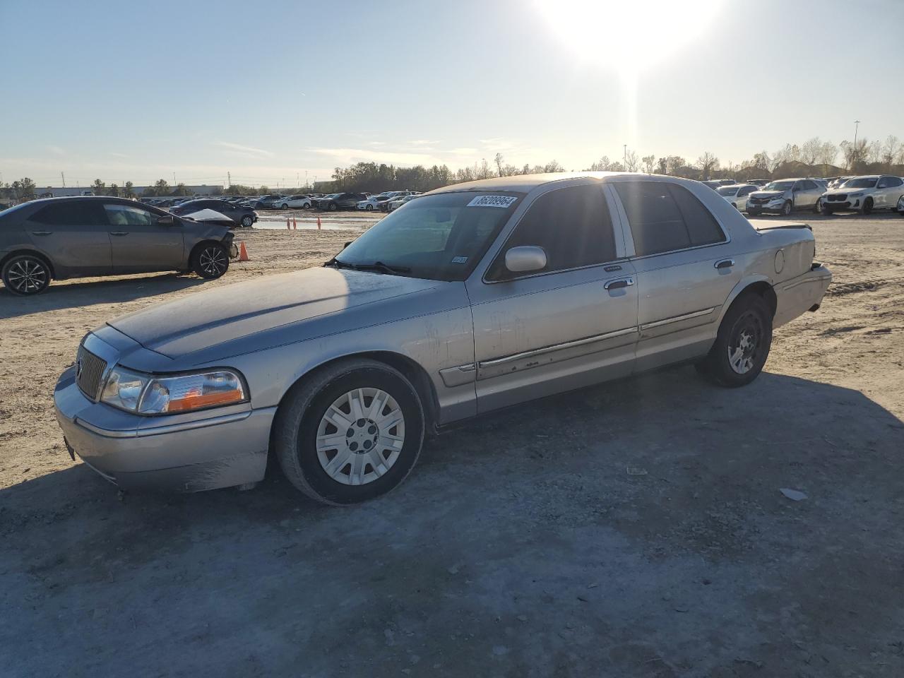 2004 Mercury Grand Marquis Gs VIN: 2MEFM74W94X664471 Lot: 86209964