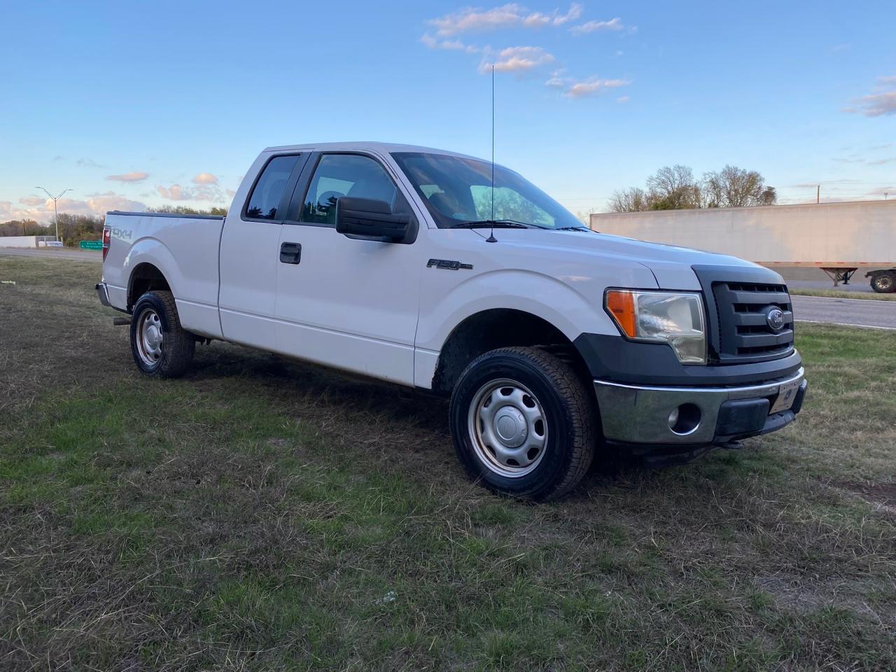 2011 Ford F150 Super Cab VIN: 1FTEX1EM2BFC95198 Lot: 86411594