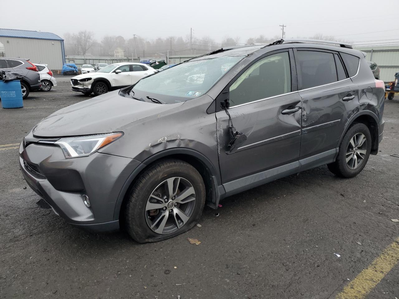 2017 Toyota Rav4 Xle VIN: JTMRFREV5HJ112023 Lot: 84043274