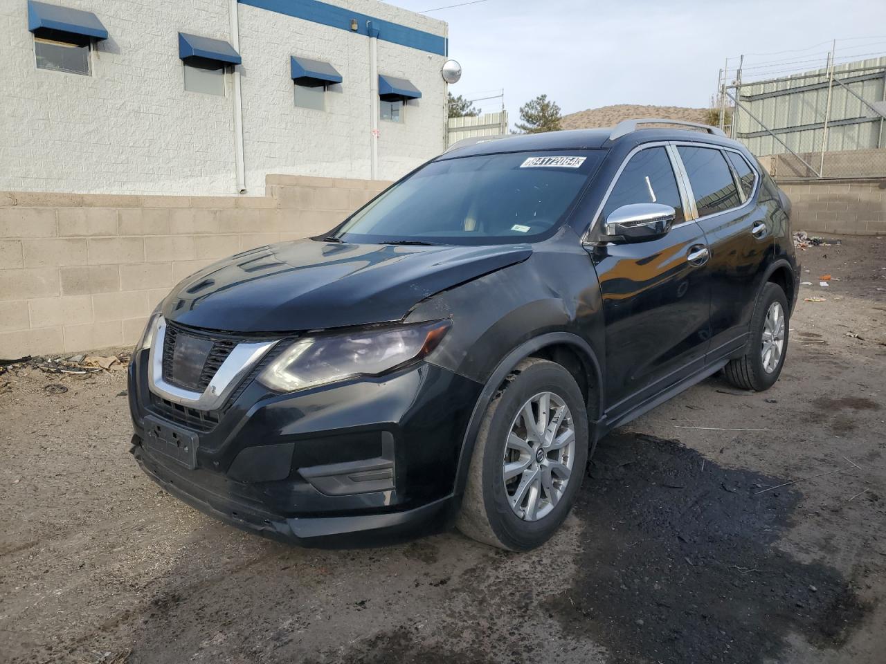 2017 Nissan Rogue S VIN: JN8AT2MT3HW400367 Lot: 84172064