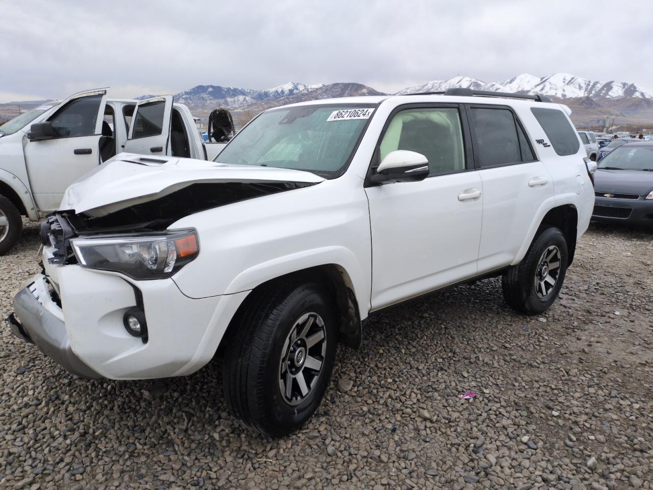 2022 Toyota 4Runner Sr5 Premium VIN: JTERU5JR8N5996076 Lot: 86210624