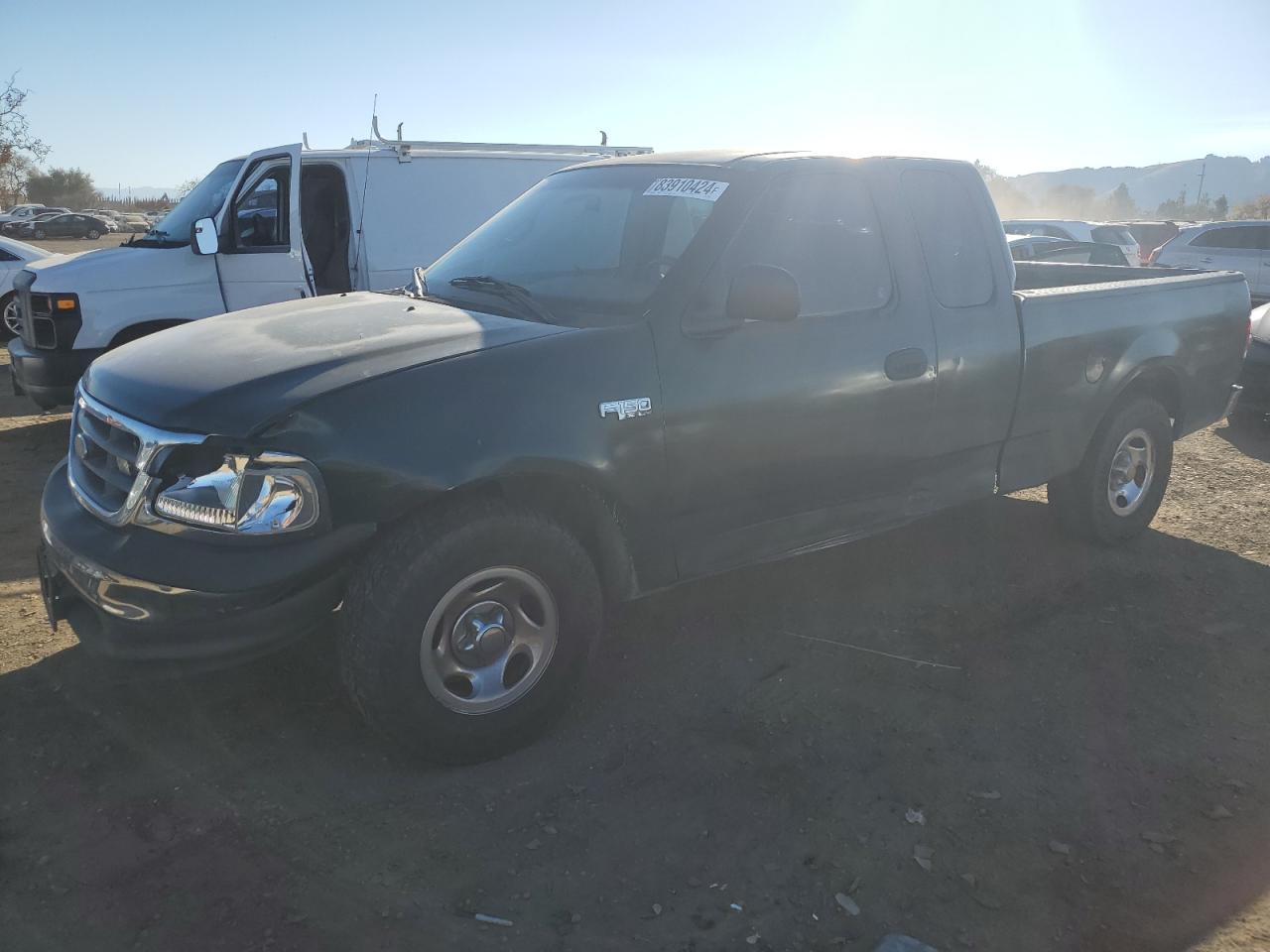 2002 Ford F150 VIN: 1FTRX17252NA89392 Lot: 83910424