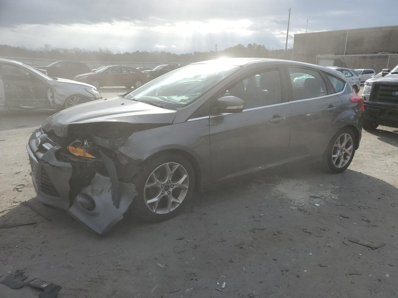 2014 Ford Focus Titanium VIN: 1FADP3N26EL396844 Lot: 83426984