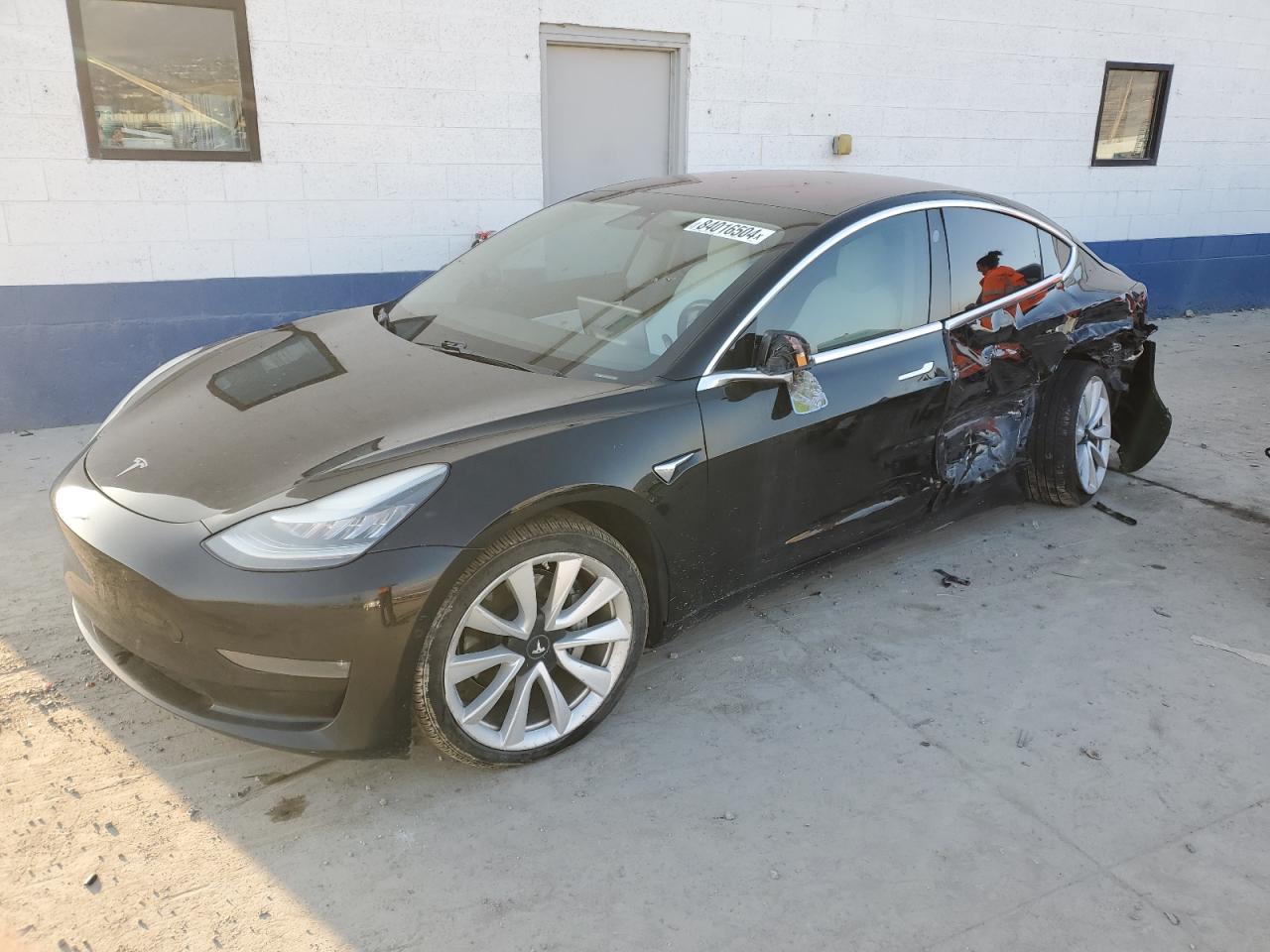 2018 Tesla Model 3 VIN: 5YJ3E1EB1JF134940 Lot: 84016504